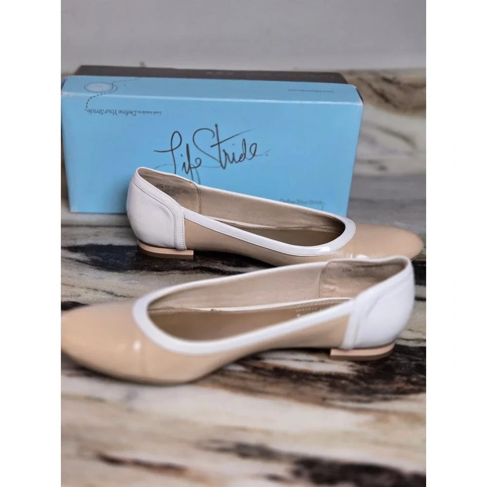 LifeStride GCREACH Womens 8.5M Beige White Patent Pointed‎ Toe Ballet Flats VTG